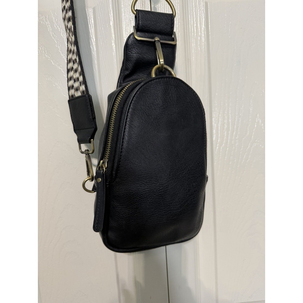 Anthropologie Women's‎ Urban Originals Liberty Crossbody Bag Black Vegan Leather